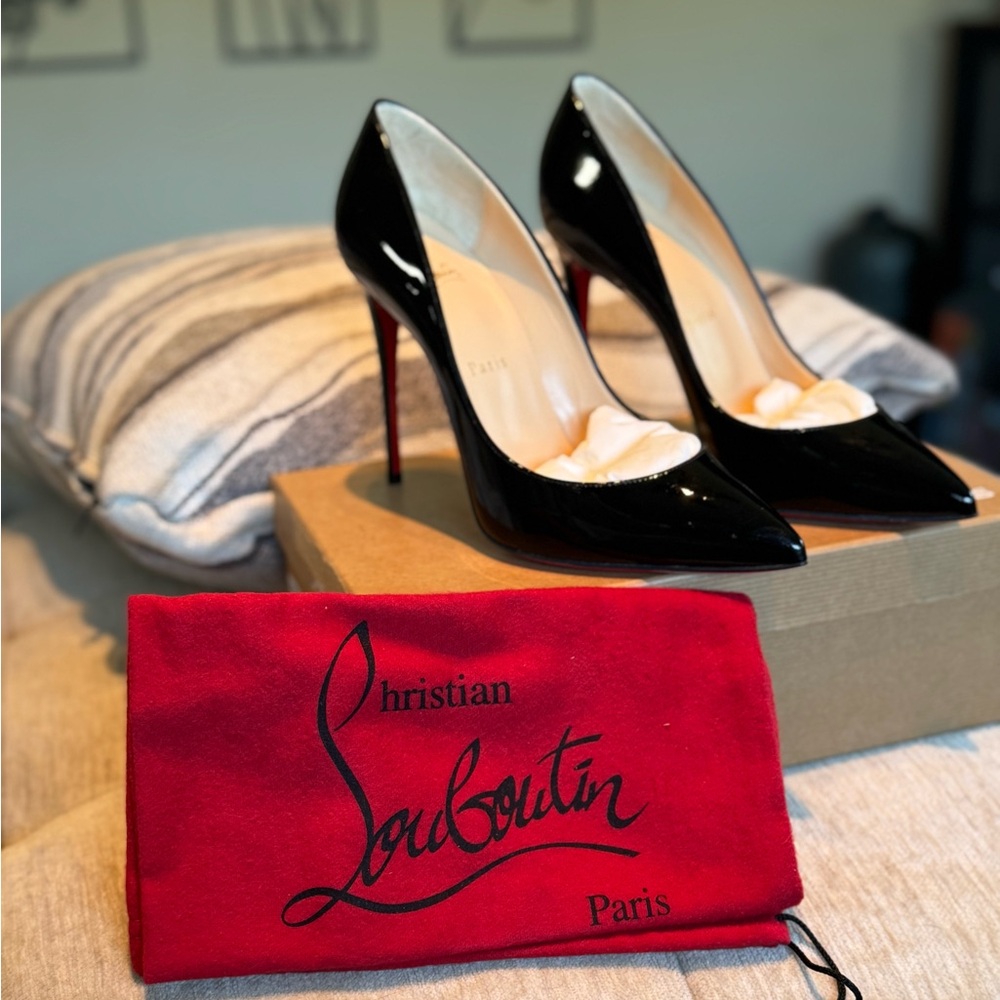 Christian Louboutin Pigalle Follies 100mm Black Patent classic stiletto sz 38.5